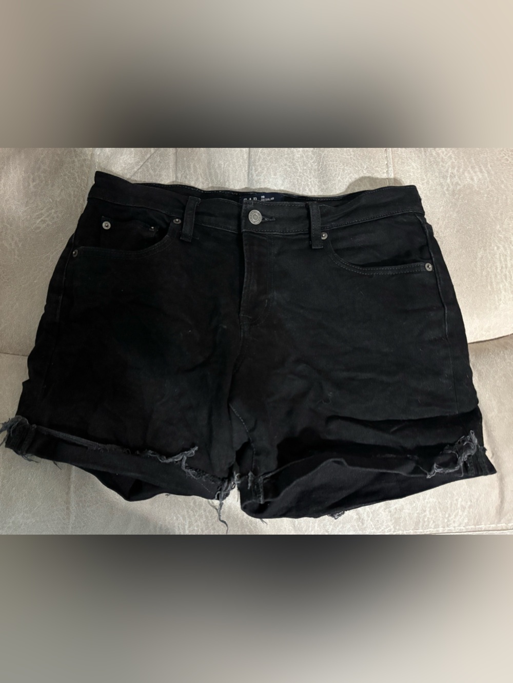 GAP Black Distressed Denim Shorts 5”